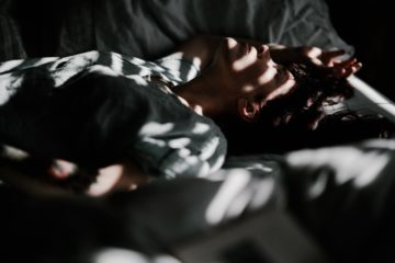 Lig je vaak wakker 6 tips om in slaap te komen - Medinello revalidatie